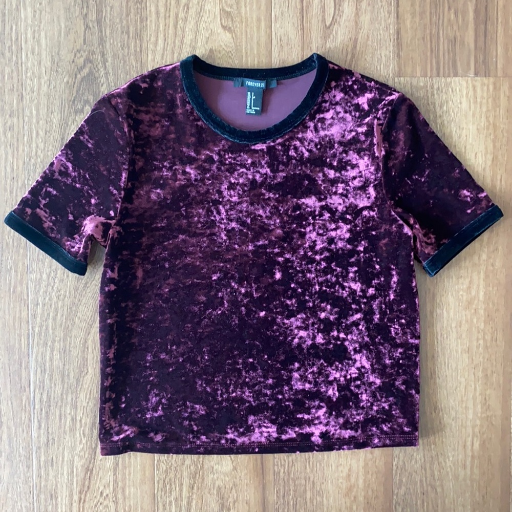 Forever 21 Velvet Tshirt Size S